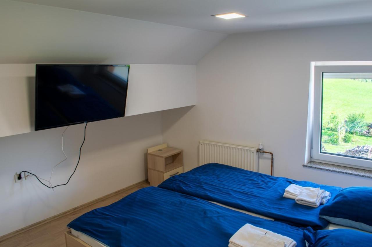 Hisa Izabela Hotel Muta Kültér fotó