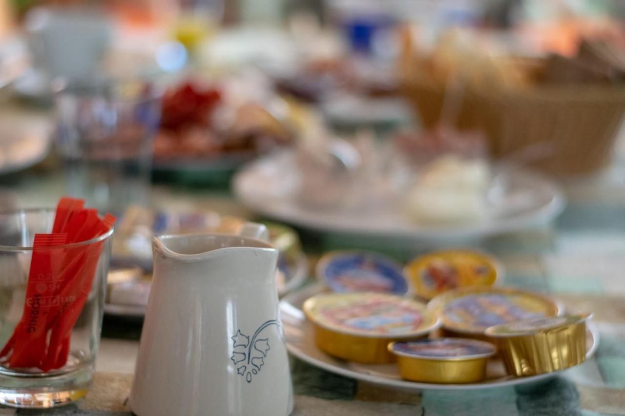 Hisa Izabela Hotel Muta Kültér fotó